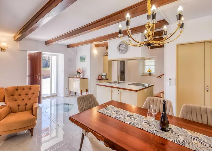 Frana Villa Bajcici