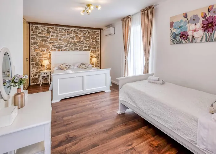 Frana Villa