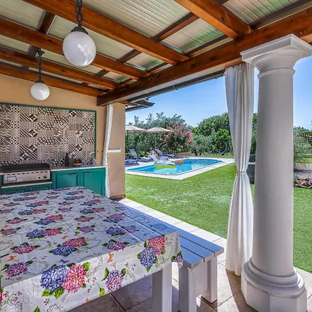 Frana Villa Bajcici